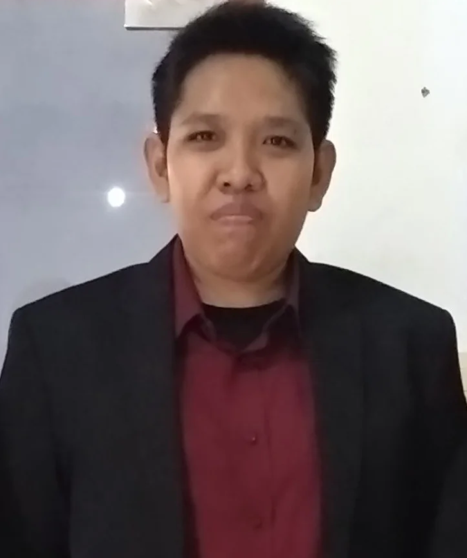 Dr. Yusriadi, M.Si
