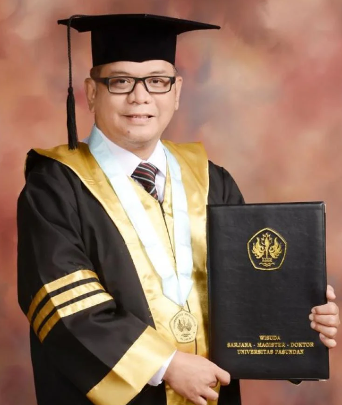 Dr. Dino Gustaf Leanandri