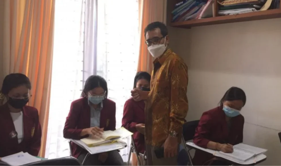 Bahasa, Seni, dan Budaya sebagai Fondasi Pengembangan Kompetensi Global